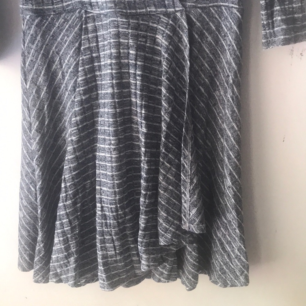 Knit Wrap Dress - Picture 5 of 6